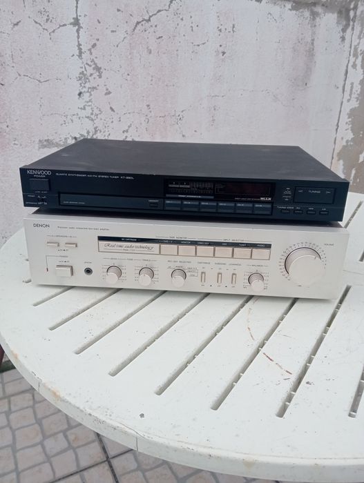 Rádio e amplificador (vendo pela melhor oferta).