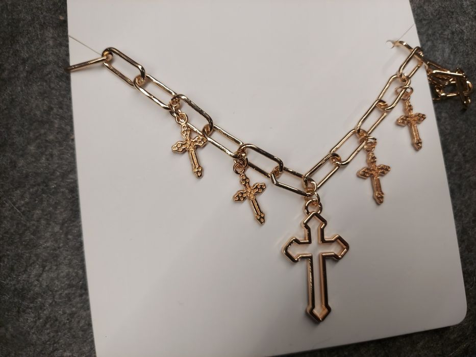 naszyjnik | łańcuch | krzyże | krzyżyki | goth | gothic | złoty