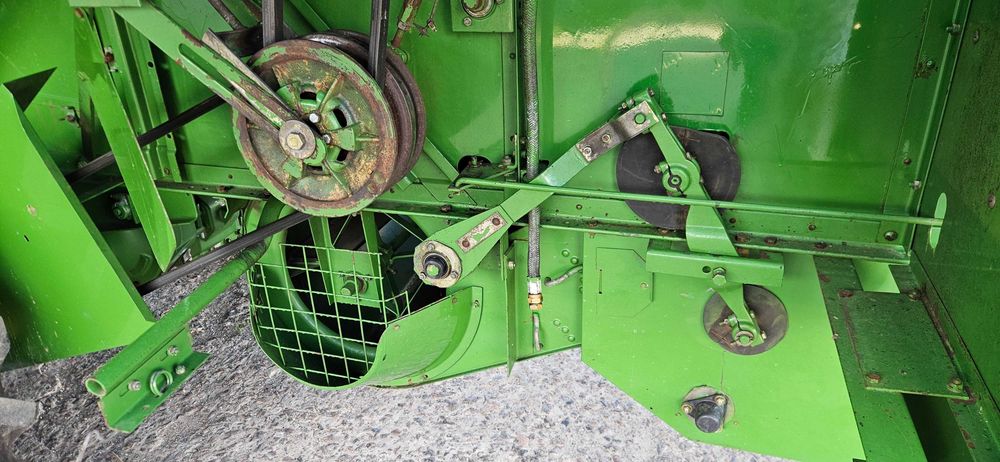 Комбайн зернозбиральний John Deere 1042 2.6m