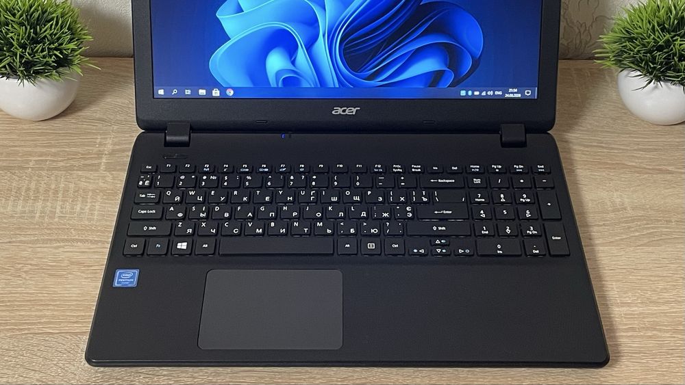 Ноутбук Acer Extensa 2519 / 4 ядра / 3 год. акб / Гарний стан / Готовий до роботи