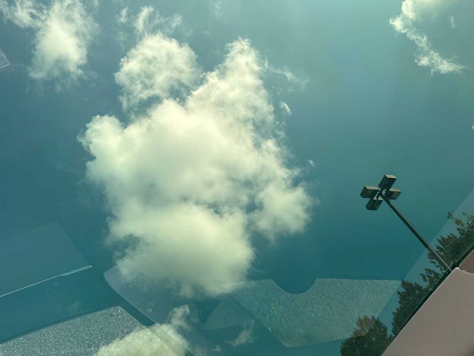 Tesla Model 3      2025