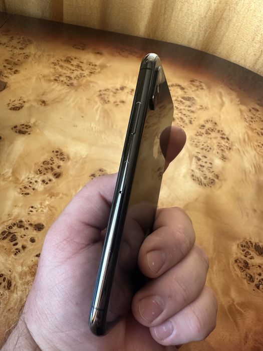 Продам iphone xs 256gb