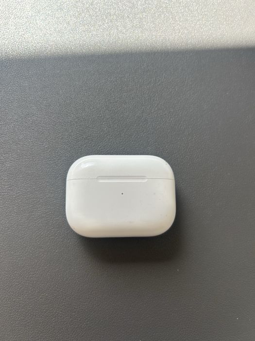 AirPods Pro 1 geracão (Apple) – com defeito (lado direito com ruído)