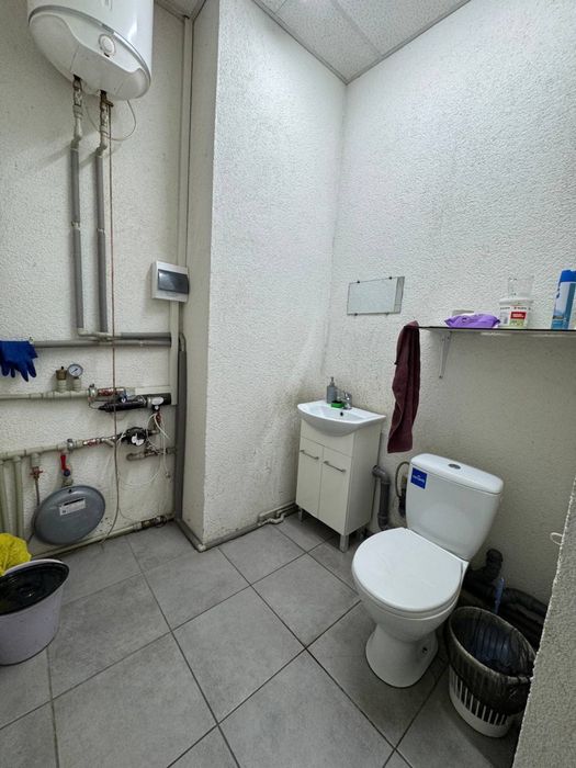 Продам склад на проспекте Богдана Хмельницкого