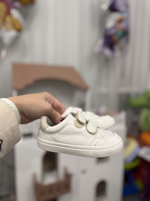 Дитячі кеди від H&M