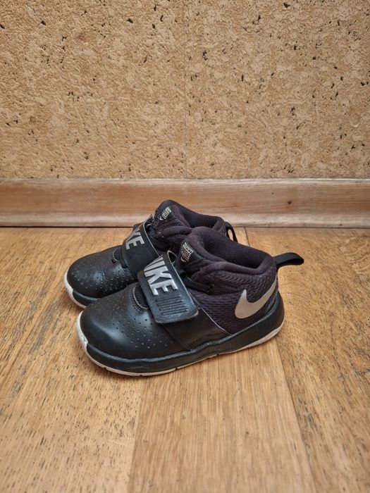 Кроссовки ботинки nike разм.23.5 стелька 13 см