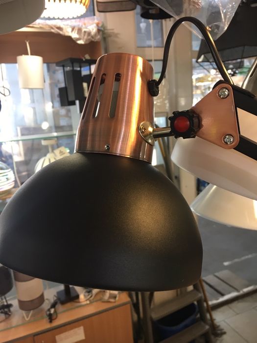 Настольна лампа в стилі ЛОФТ TONY