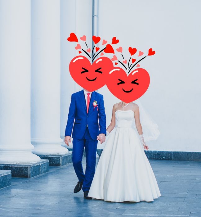 Свадебный костюм и платье