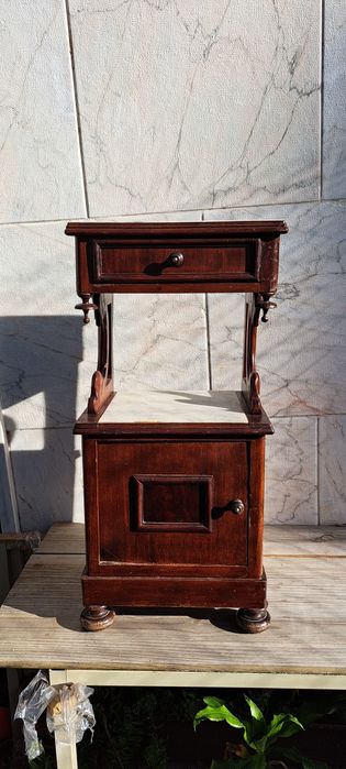 Mesa de apoio ou Cabeceira