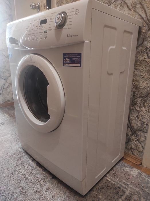 Пральна машина Samsung WF6520s7w