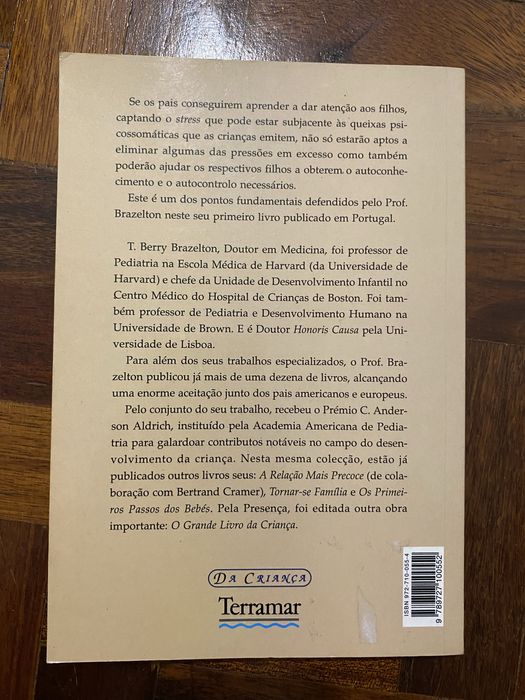 Livro "Dar atenção à criança"