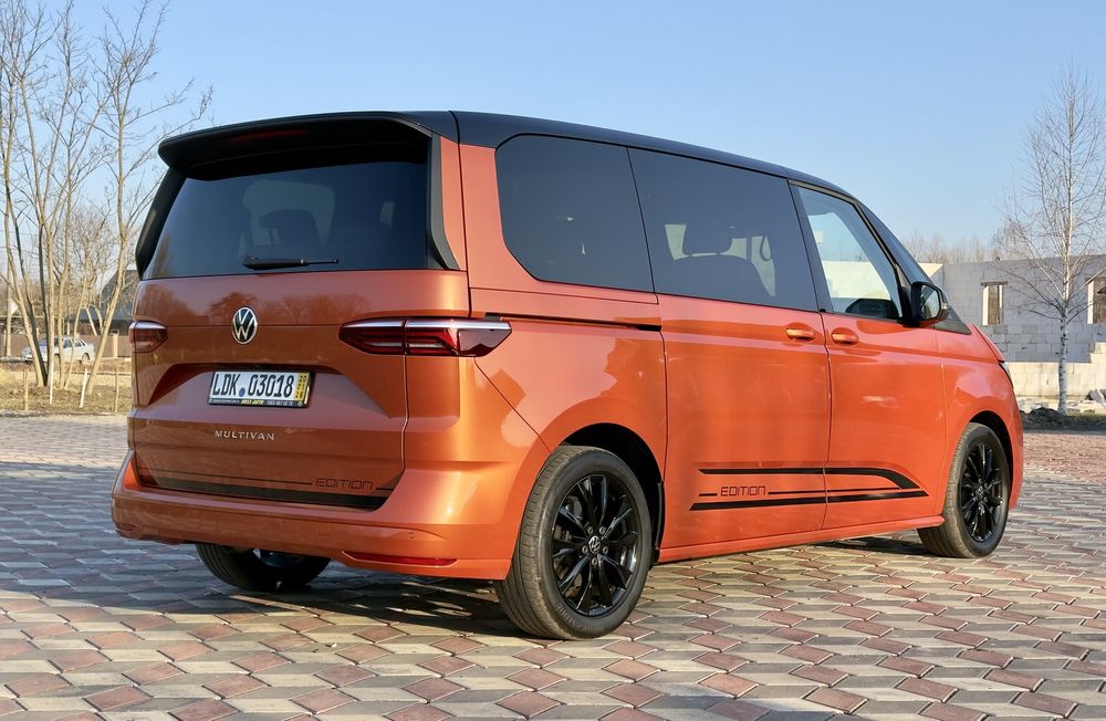 Продам VW MULTIVAN T-7 2022