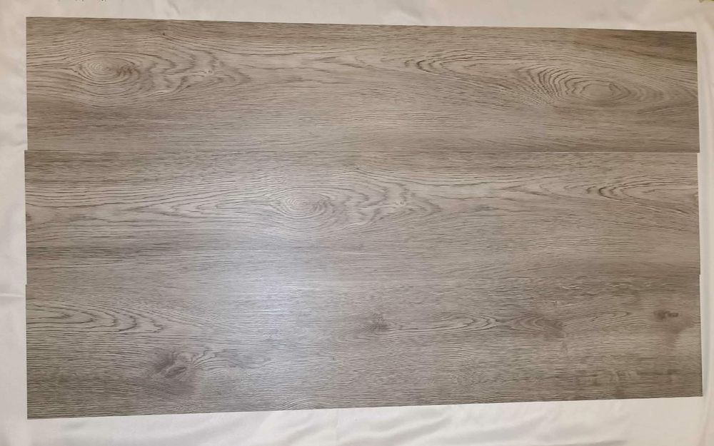 Panele winylowe klejone