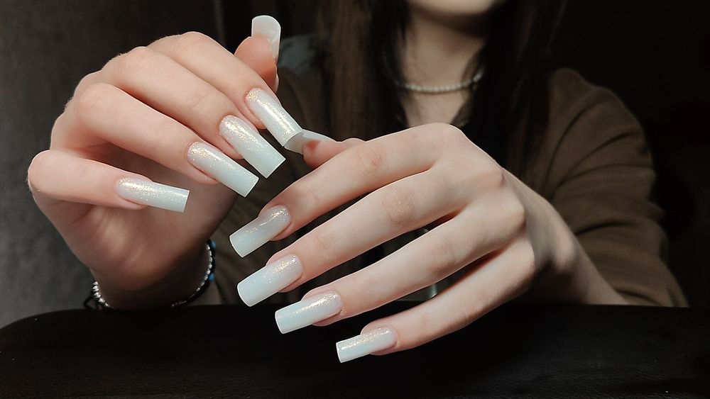 Майстер манікюру