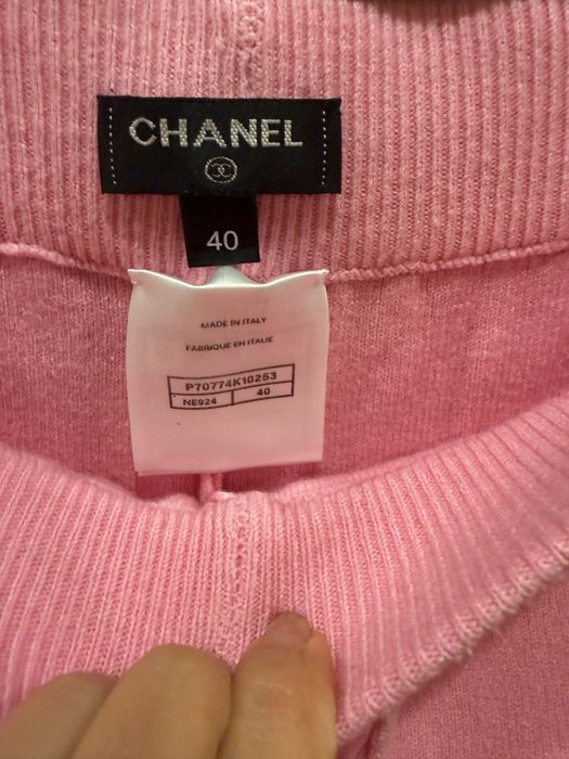 Продам кашемировый костюм Chanel