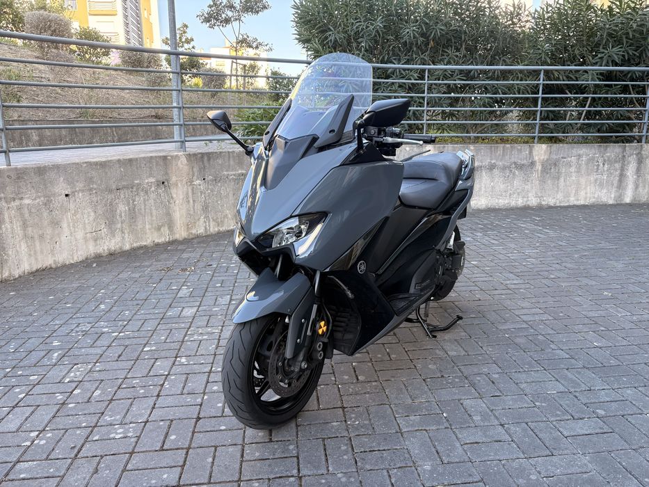 Tmax 560 Tech Max