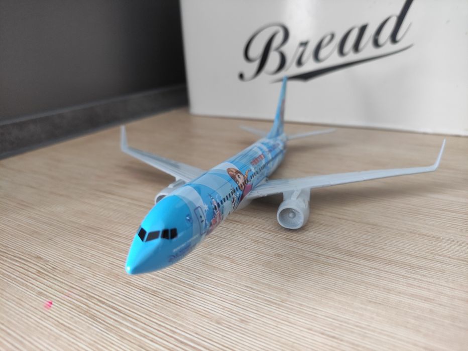 Model  Boeing 737