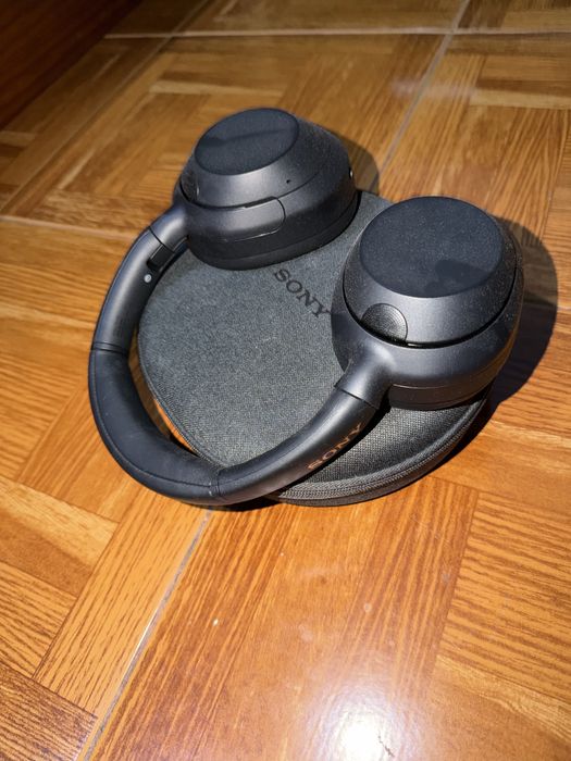 Auscultadores Bluetooth SONY ULT WEAR