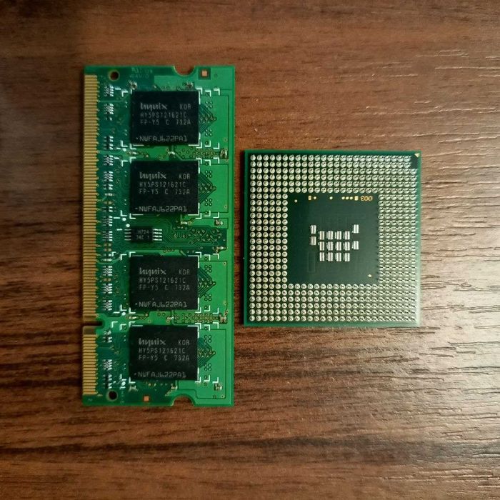 Оперативна пам'ять Hynix DDR2 512MB та Процесор Intel Celeron M 540