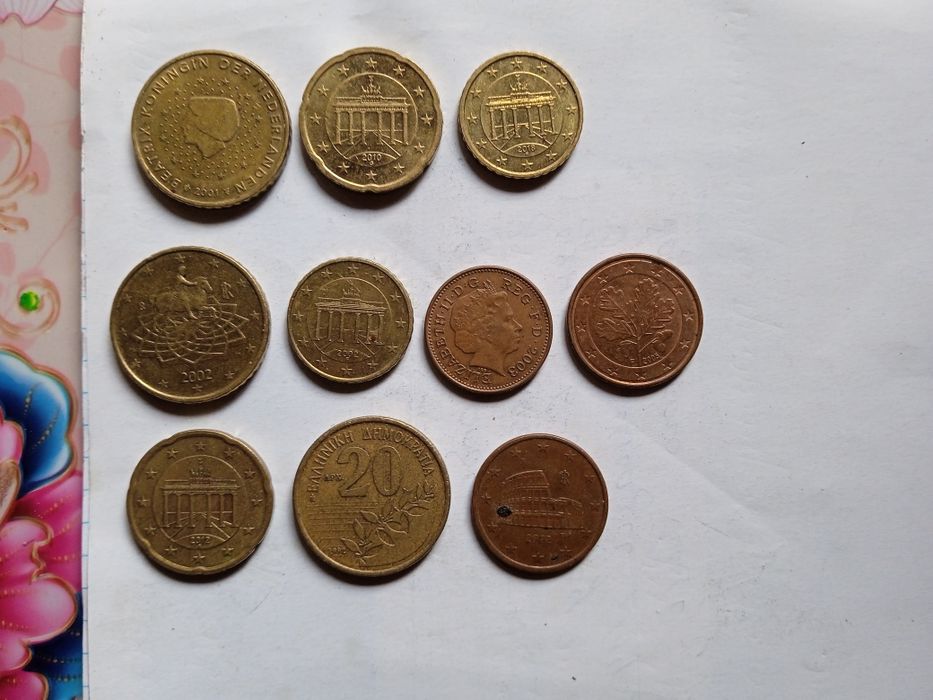 Продам монеты заграничные