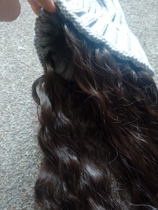 Волосся з шапкою