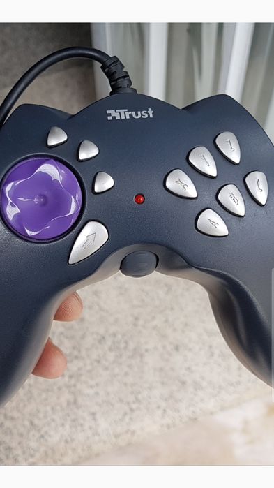 Manipulo Gamepad Trust64739778985858121