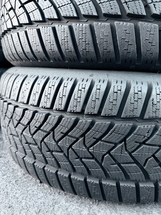 215 45 18 Dunlop Winter Sport 5 99% 2024 Шини Зима