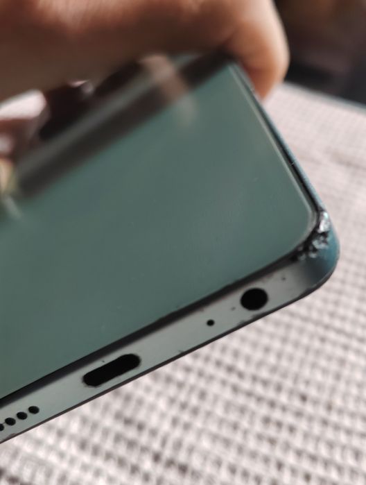 Infinix SMART 8 4/128 під ремонт або відновлення.