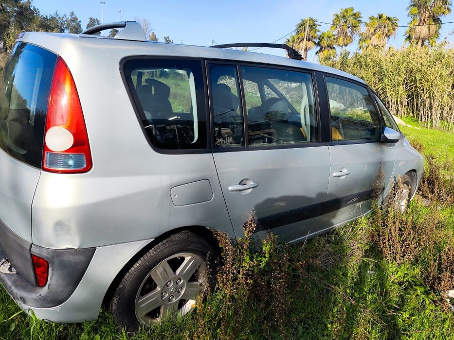 Carro Grande Space Renalt