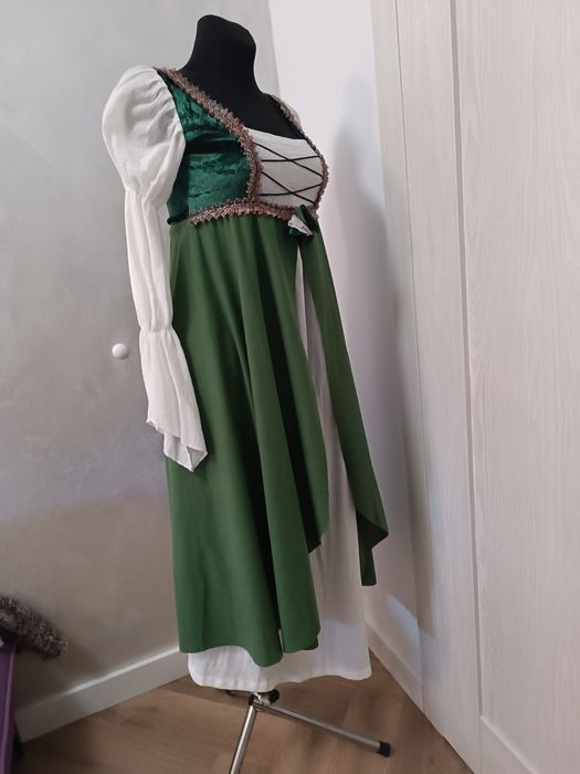 Kostium tematyczny, suknia z przepaską na głowę rozmiar S