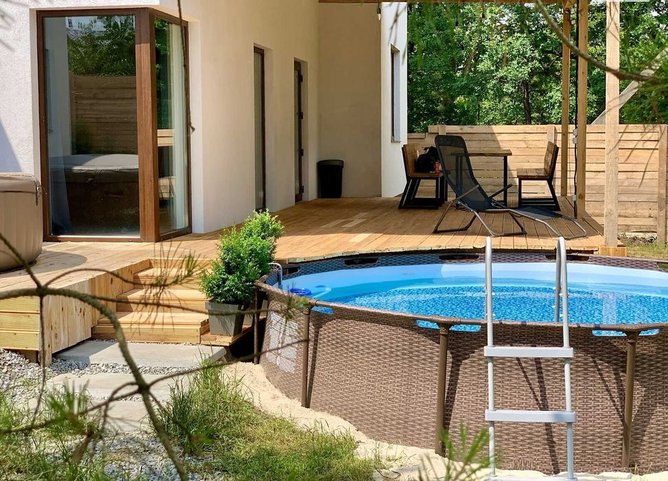 Посуточно. Бассейн. Чан на дровах. Генератор. Сауна. Подобово