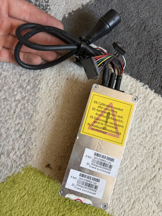 Czujnik sterwonik giant 36V jedna bateria