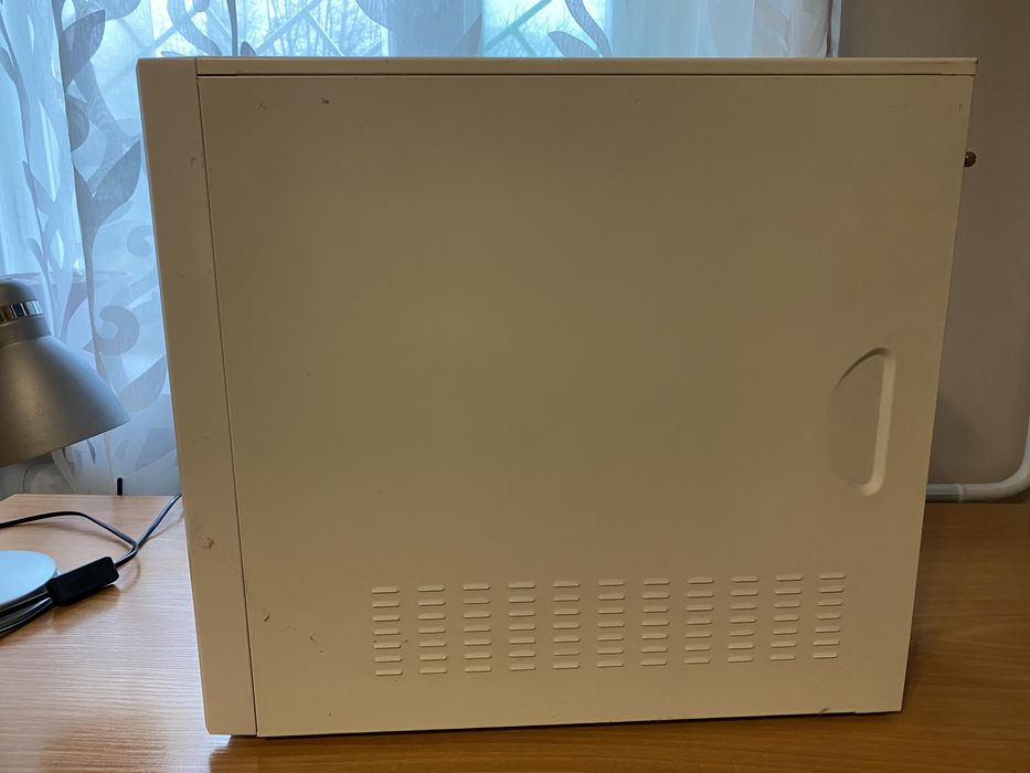 Системний блок Delux