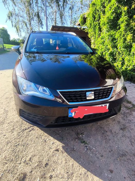 Seat Leon Doskonały samochód na dojazdy do pracy i dłuższe trasy.