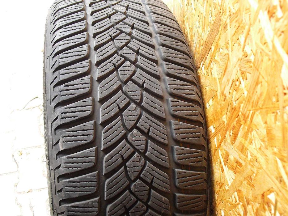 Зимние шины Fulda Kristall Control HP2 205/55/R 16 гума резина