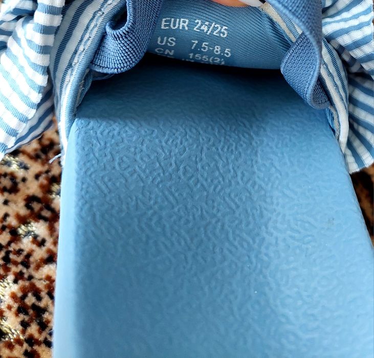 Босоніжки hm,24/25 розмір. 15.5см