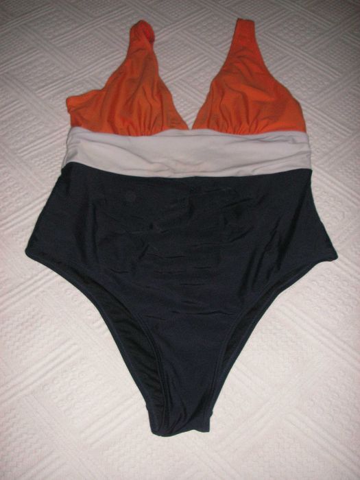 Fatos de Banho de Senhora