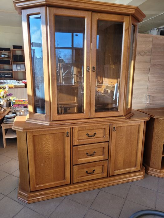 Sprzedam witrynę kredens