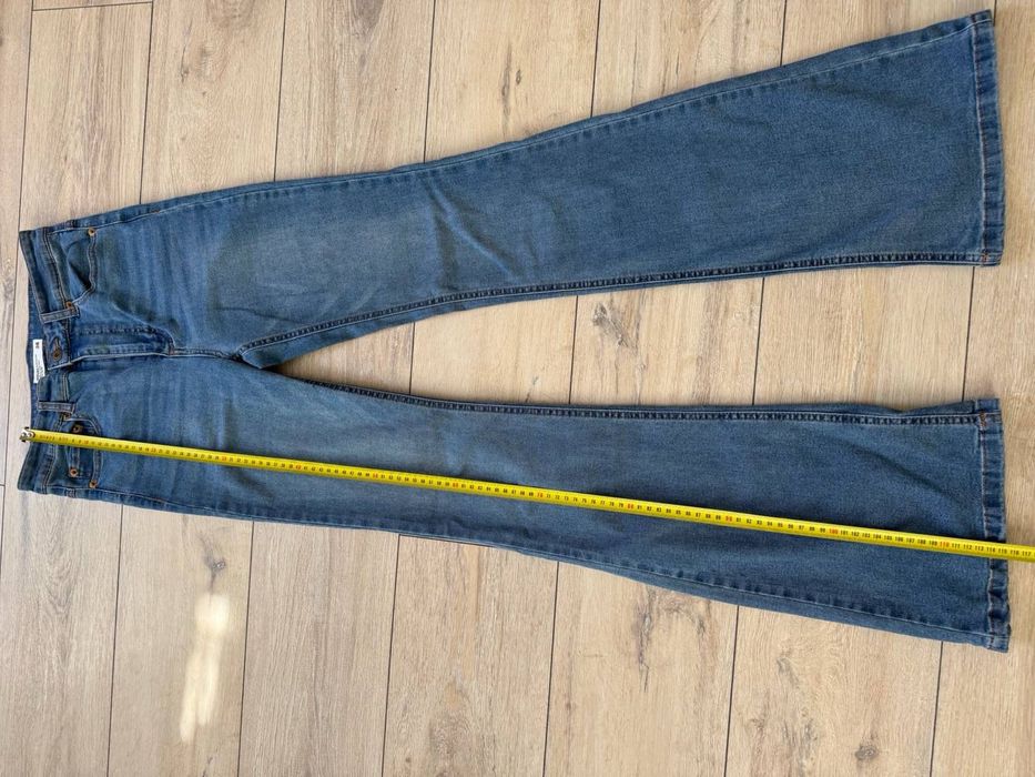 Джинси жіночі кльош