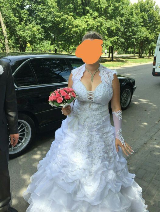 Свадебное платье