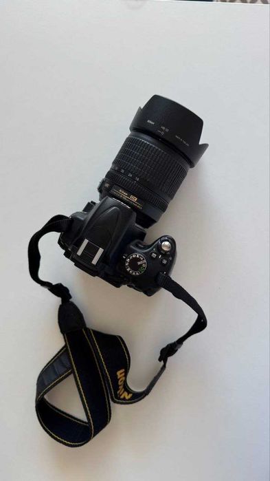 Nikon D5000 + Nikkor 18-105mm VR