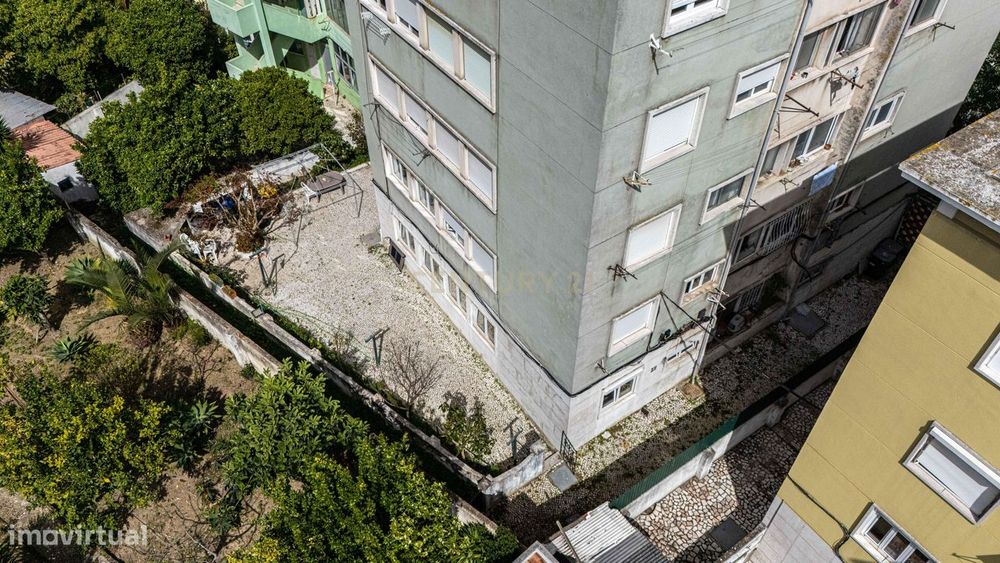 Apartamento T2 remodelado (Penha de França) -  (PROPOSTAS MULTIPLAS)
