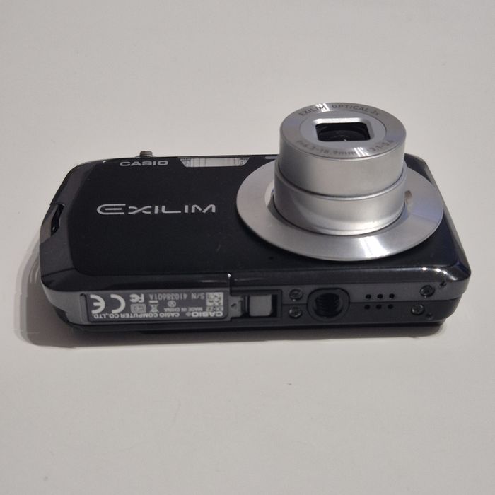 Casio EX-Z2 - Máquina fotográfica digital compacta