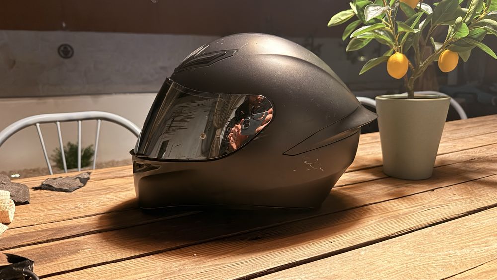 Capacete AGV K1 Matt Black Viseira escurecida Prateada