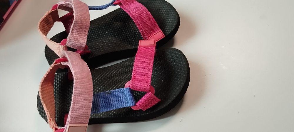 Сандалі sinsay  босоніжки