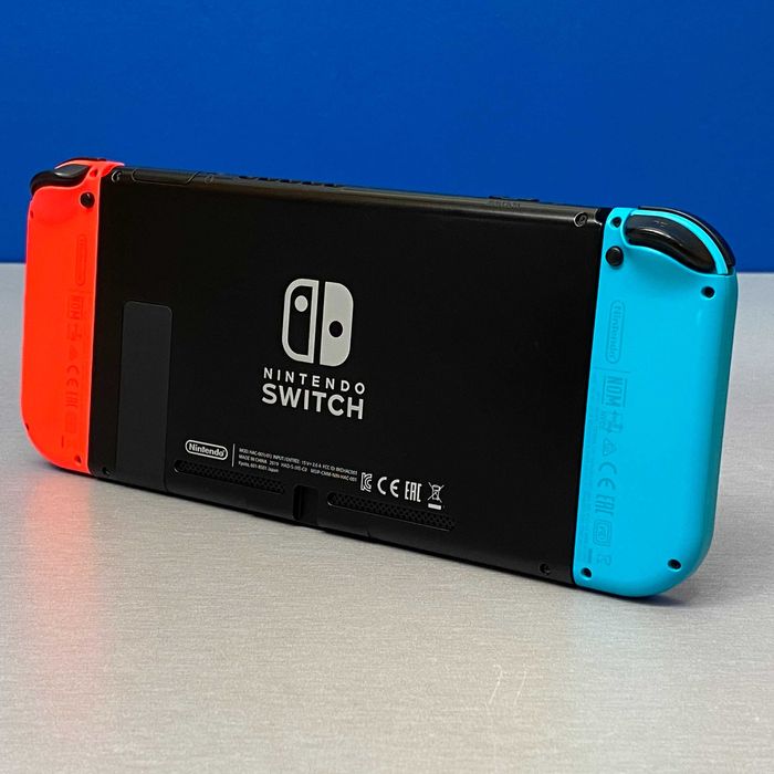 Nintendo Switch V2 (Neon Blue/Red)