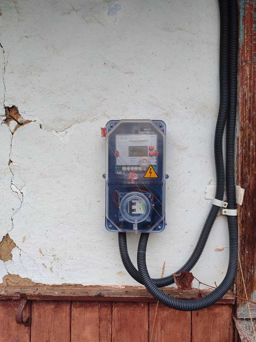 Продаж землі з Будинком в с. Підгіря біля стадіону.