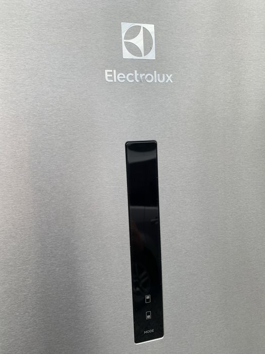 Холодильник xxl 70 см ширина! Electrolux