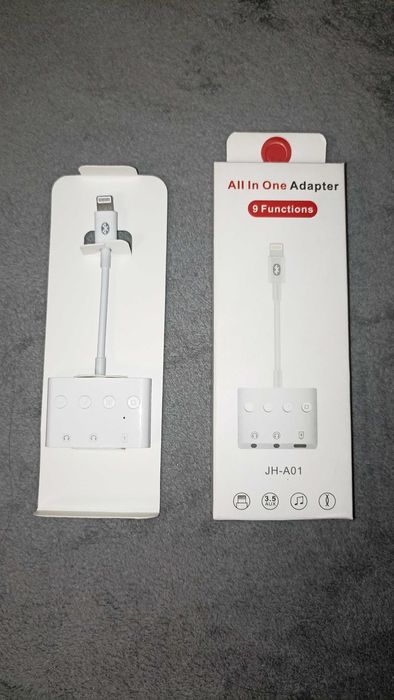 Перехідник для iPhone JH-A01 (9 функцій, 1 Lighning, 2 AUX)