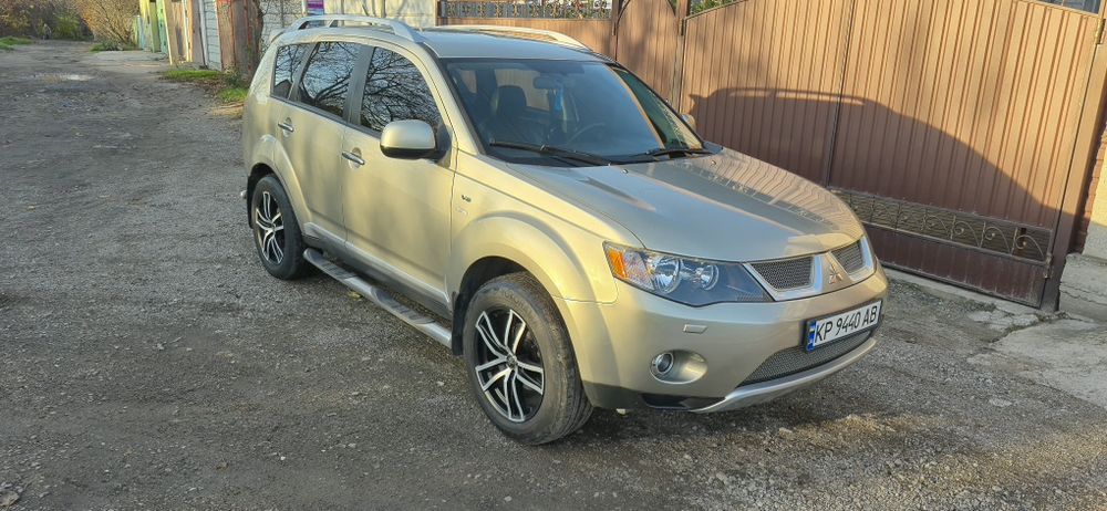 Mitsubishi Outlander XL 3.0
